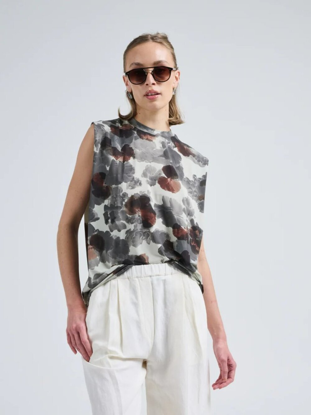 Christian Wijnants Drapey Jersey Sleeveless Floral Print Top Gray Brown Large